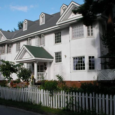 Petit Hotel And Restaurant Air Mail Hakuba Exterior photo